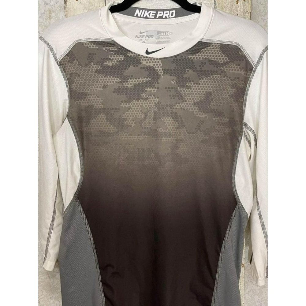 Nike Baseball Shirt Performance Apparel 3/4 Sleeves & Fitted DRI-FIT Men’s Small
